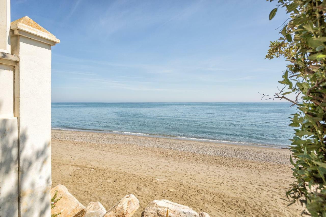 Beachside Cosy Apartment With Pool Эстепона Экстерьер фото